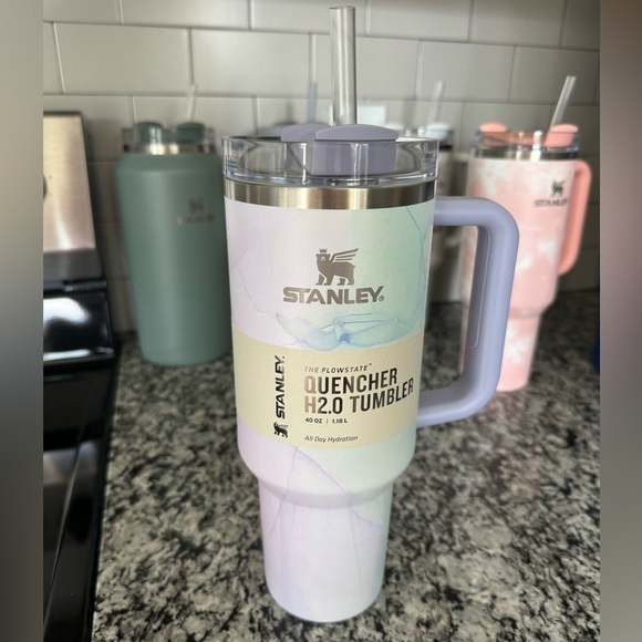Stanley Other - Stanley Watercolor Dusk Quencher H2.0 FlowState Tumbler 40oz